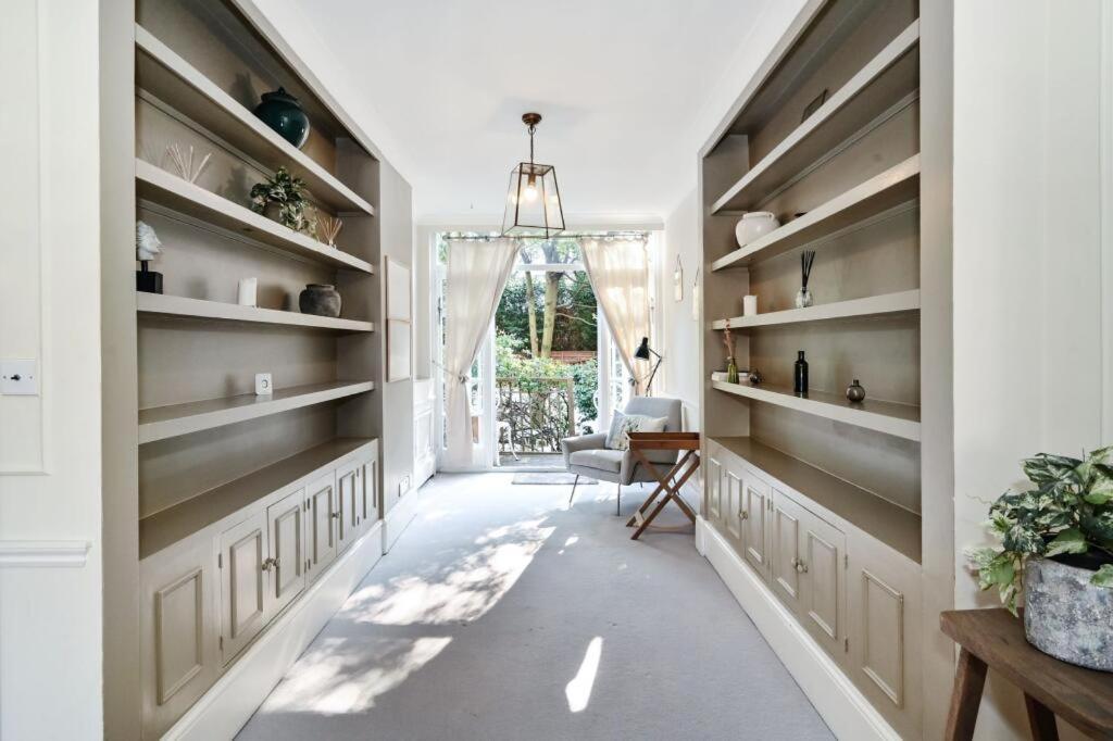Elegant 6 Bed With Garden & Balcony By Harrods Hébergement de vacances *